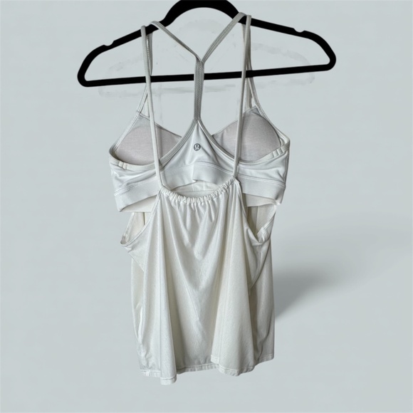 Lululemon Tank White Size 6 Built in Bra Womens Yoga Activewear Shirt Women's - Picture 2 of 2